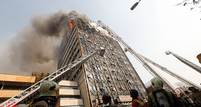 В Тегеране обрушилось самое старое высотное здание
