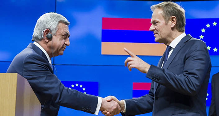 Президент Армении Серж Саргсян и президент ЕС Дональд Туск